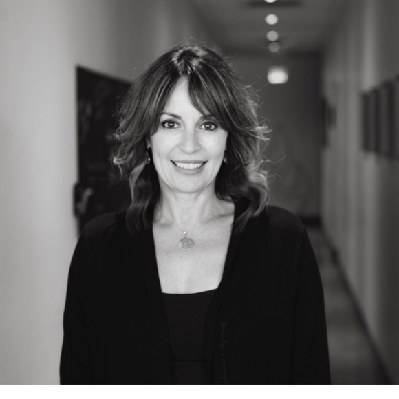 Meet your Posher, Jo - Picture 1 of 1